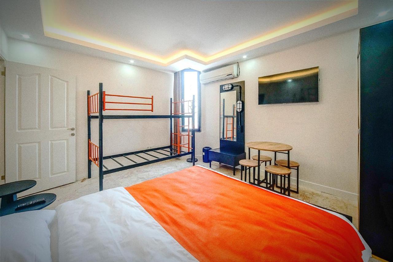 Manu Startup House *