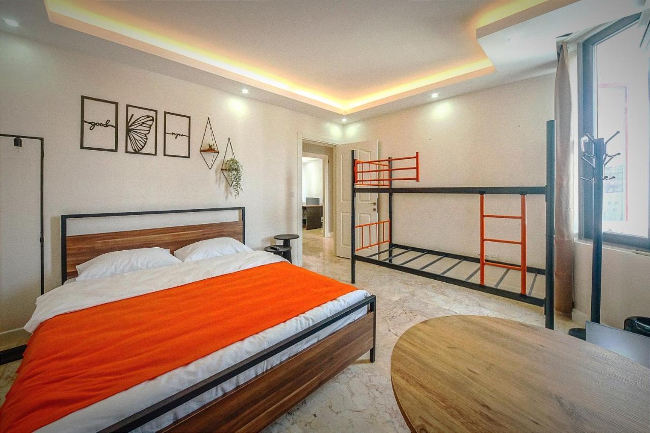 Hostel Manu Startup House *