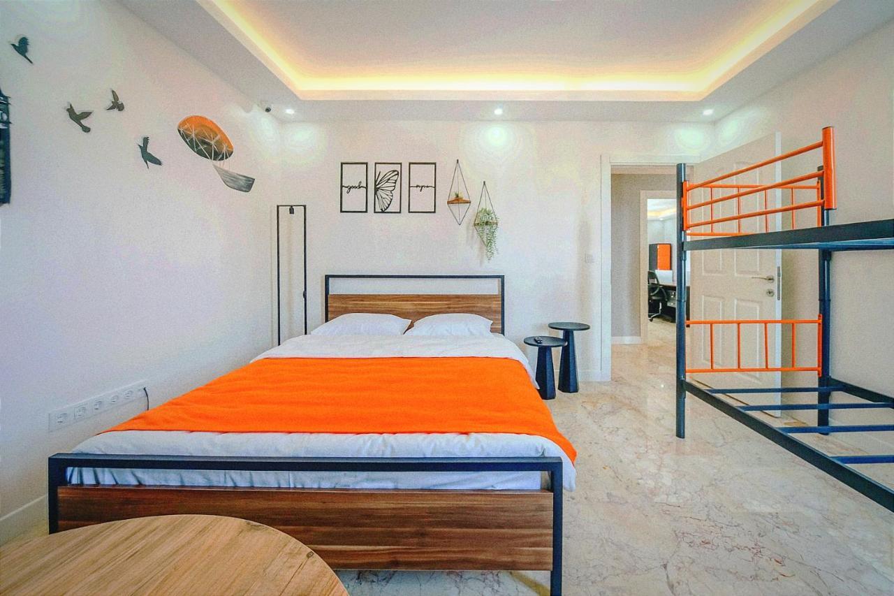 Manu Startup House *